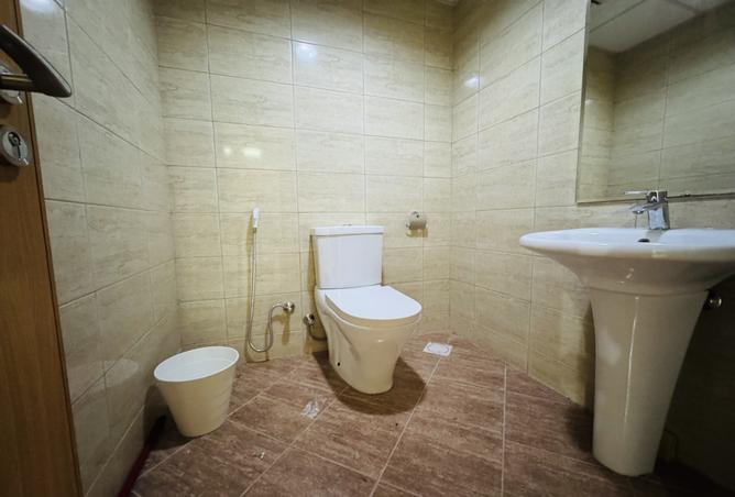 960452 - Property Image 2