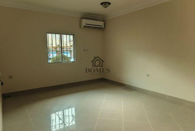 977722 - Property Image 3