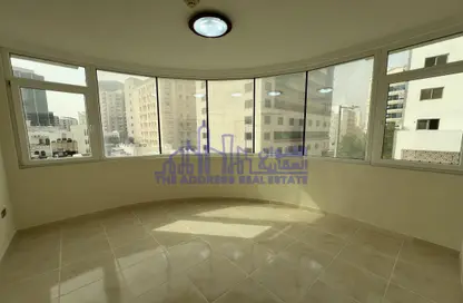 شقة - 2 غرف نوم - 2 حمامات للايجار في فريج بن محمود الشمالي - فريج بن محمود - الدوحة