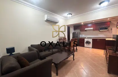 Apartment - 1 Bedroom - 1 Bathroom for rent in Umm Al Seneem Street - Ain Khaled - Doha