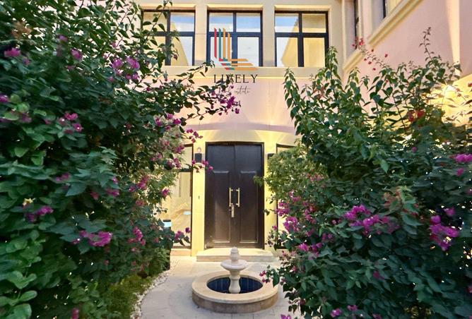 948039 - Property Image 2
