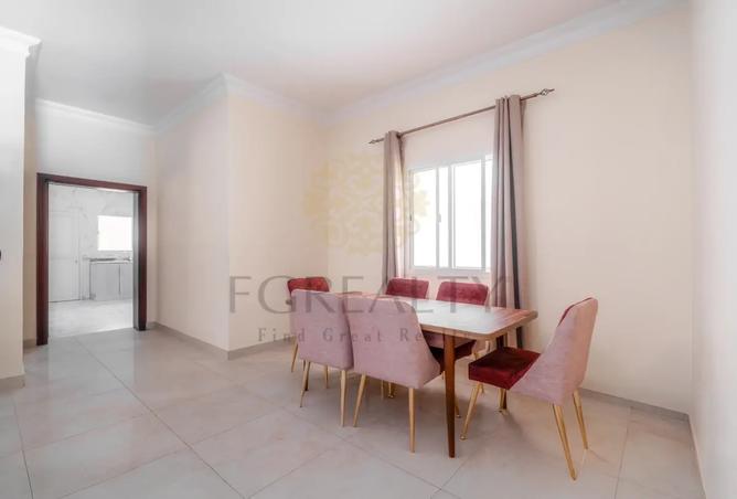 943754 - Property Image 2
