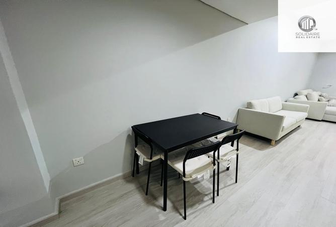 956110 - Property Image 3