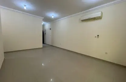 Apartment - 2 Bedrooms - 2 Bathrooms for rent in Al Jazeera Street - Fereej Bin Mahmoud North - Fereej Bin Mahmoud - Doha