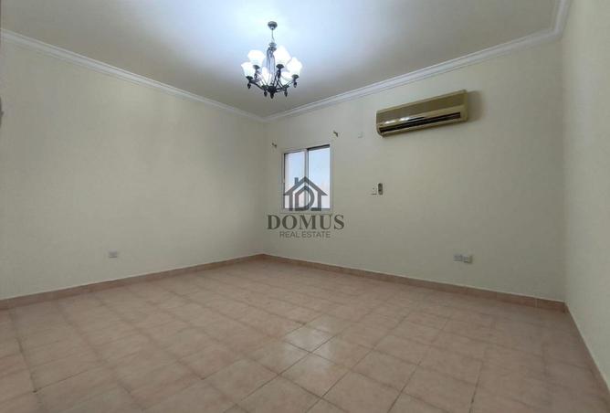 995511 - Property Image 3