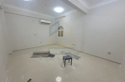 شقة - 3 غرف نوم - 2 حمامات للايجار في الريان - الريان - الدوحة