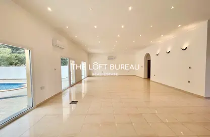 Villa - 3 Bedrooms - 4 Bathrooms for rent in West Gate - West Bay Lagoon - Doha
