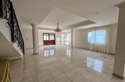 Empty Room image for: Villa - 6 Bedrooms - 5 Bathrooms for rent in West Gate - West Bay Lagoon - Doha, Image 1