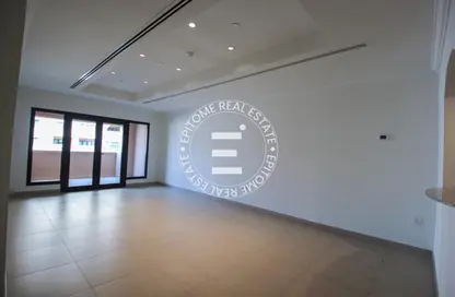 Apartment - 2 Bedrooms - 2 Bathrooms for rent in Porto Arabia - The Pearl Island - Doha