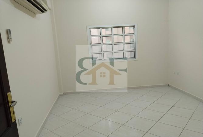 953225 - Property Image 3