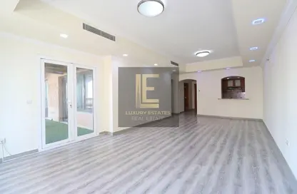 Apartment - 3 Bedrooms - 5 Bathrooms for sale in West Porto Drive - Porto Arabia - The Pearl Island - Doha