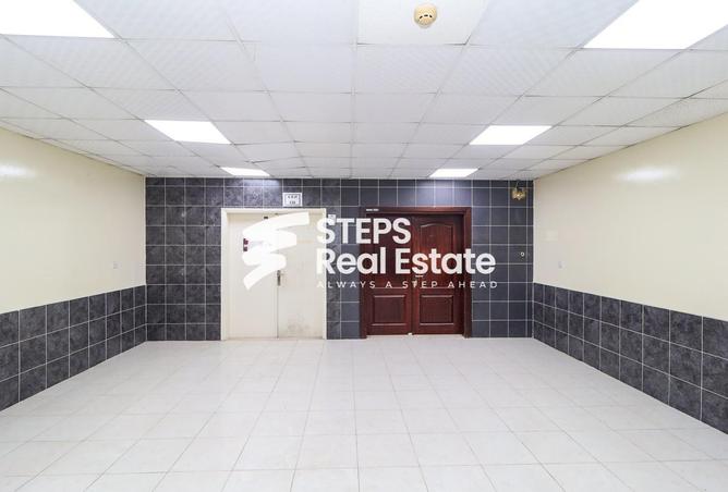 950095 - Property Image 3