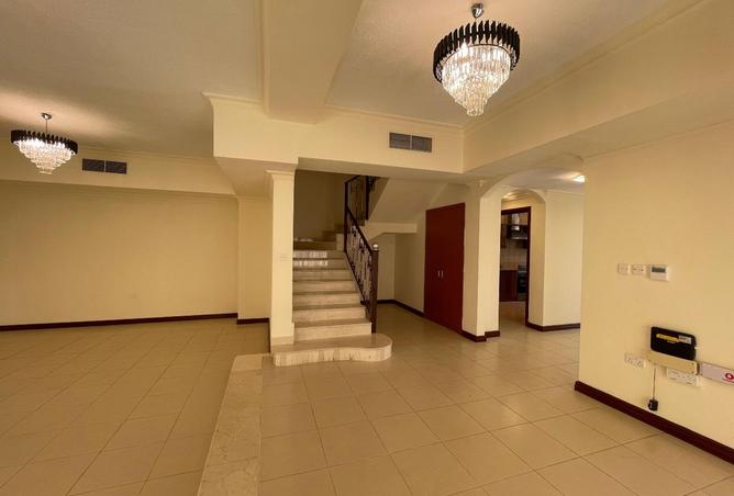 980074 - Property Image 2