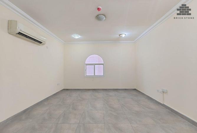 952124 - Property Main Image