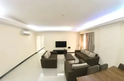 شقة - 2 غرف نوم - 2 حمامات للايجار في شارع النصر - النصر - الدوحة