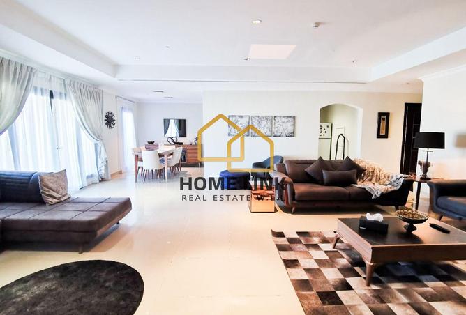906181 - Property Image 2