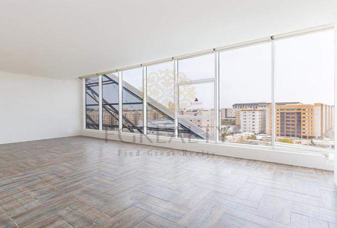 1003010 - Property Image 3