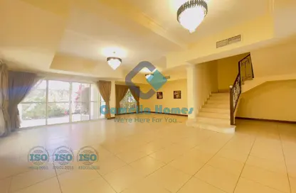 مجمع سكني - 4 غرف نوم - 5 حمامات للايجار في شارع الوعب - الوعب - الدوحة