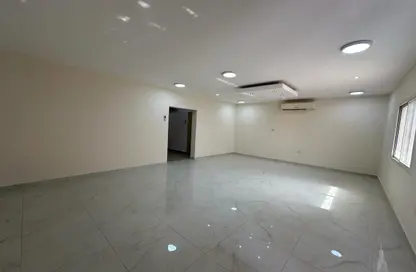 Empty Room image for: Villa - 4 Bedrooms - 4 Bathrooms for rent in Umm Al Amad - Umm Al Amad - Al Shamal, Image 1