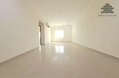 Apartment - 3 Bedrooms - 2 Bathrooms for rent in Anas Street - Fereej Bin Mahmoud North - Fereej Bin Mahmoud - Doha