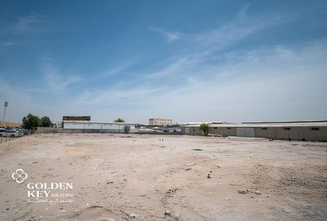 856704 - Property Image 2