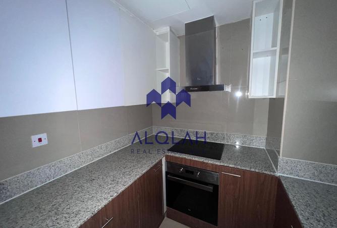 998469 - Property Image 3