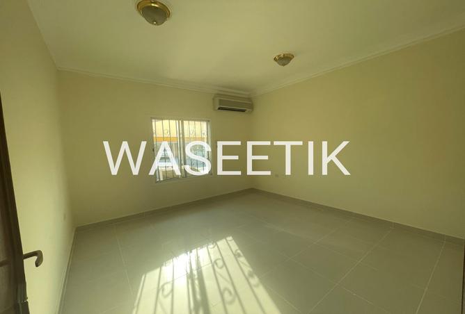 935385 - Property Image 2