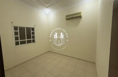 Apartment - 2 Bedrooms - 1 Bathroom for rent in Abu Hamour - Doha