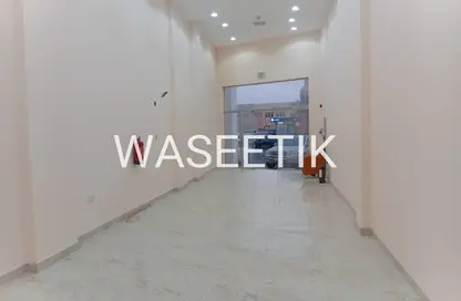محل تجاري - استوديو - 1 حمام للايجار في شارع السد - السد - الدوحة