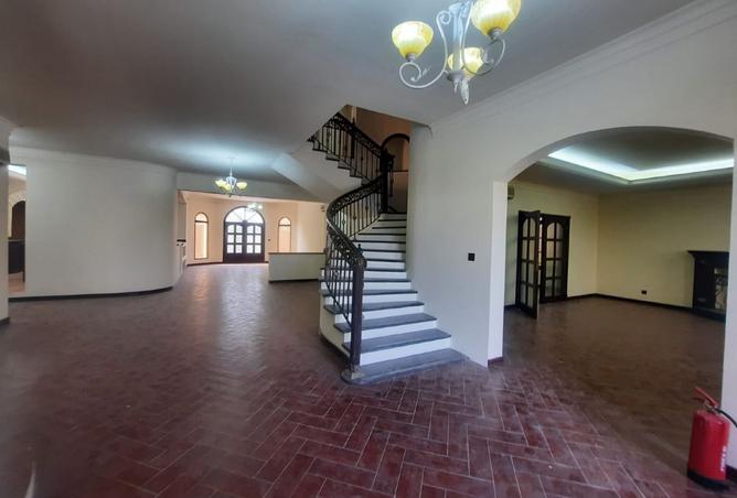 987523 - Property Image 2