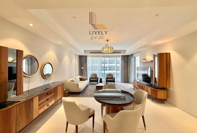 989233 - Property Image 2