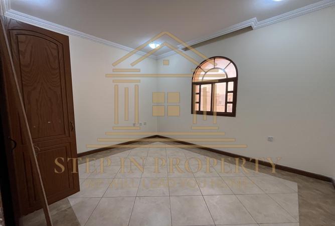 964099 - Property Image 3