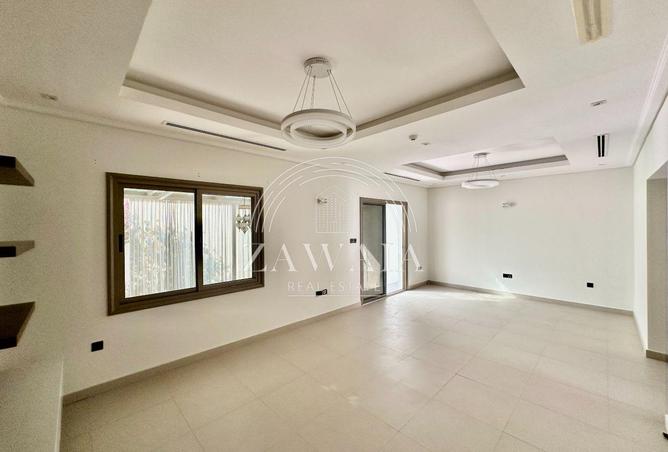 949604 - Property Image 3