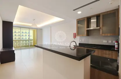Apartment - Studio - 1 Bathroom for rent in Viva West - Viva Bahriyah - The Pearl Island - Doha