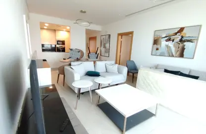 Apartment - 2 Bedrooms - 3 Bathrooms for rent in Floresta Gardens - The Pearl Island - Doha