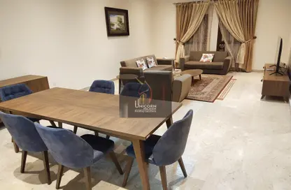 مجمع سكني - 5 غرف نوم - 5 حمامات للايجار في مريخ - المريخ - الدوحة