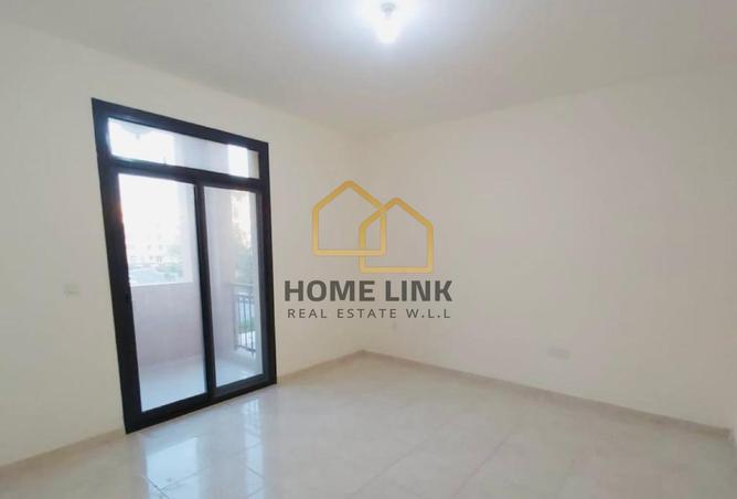 922282 - Property Image 3