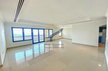 Apartment - 2 Bedrooms - 3 Bathrooms for rent in One Porto Arabia - Porto Arabia - The Pearl Island - Doha