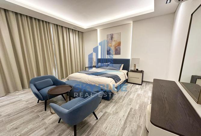 910222 - Property Image 2