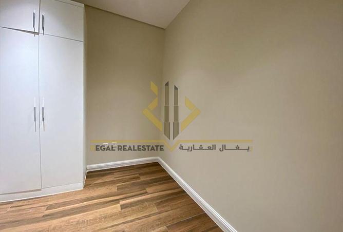 929593 - Property Image 3