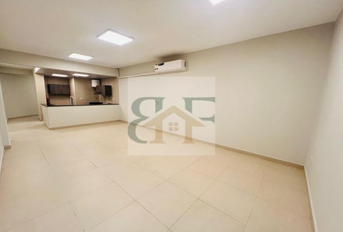 981190 - Property Image 2