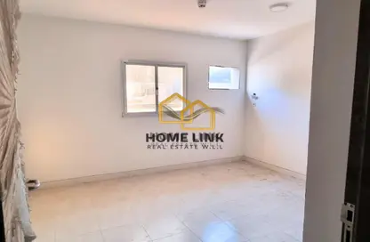 سكن عمال - استوديو - 8 حمامات للايجار في المنطقة الصناعية 1 - المنطقة الصناعية - الدوحة