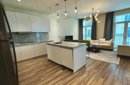 Apartment - 2 Bedrooms - 3 Bathrooms for rent in Floresta Gardens - Floresta Gardens - The Pearl Island - Doha