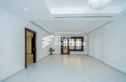 Apartment - 1 Bedroom - 2 Bathrooms for sale in East Porto Drive - Porto Arabia - The Pearl Island - Doha