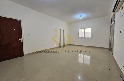 شقة - 2 غرف نوم - 2 حمامات للايجار في فريج كليب - الدوحة