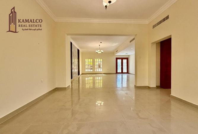 954737 - Property Image 3