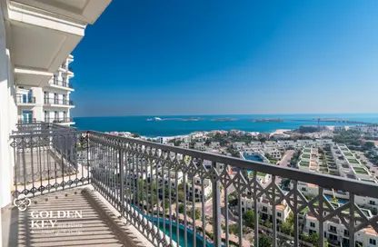 Apartment - 3 Bedrooms - 4 Bathrooms for rent in Floresta Gardens - Floresta Gardens - The Pearl Island - Doha