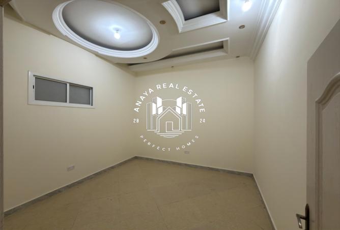 995037 - Property Image 2