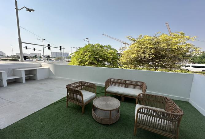 957371 - Property Main Image