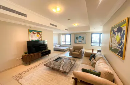 Apartment - 1 Bedroom - 1 Bathroom for sale in The Pearl Island - Doha